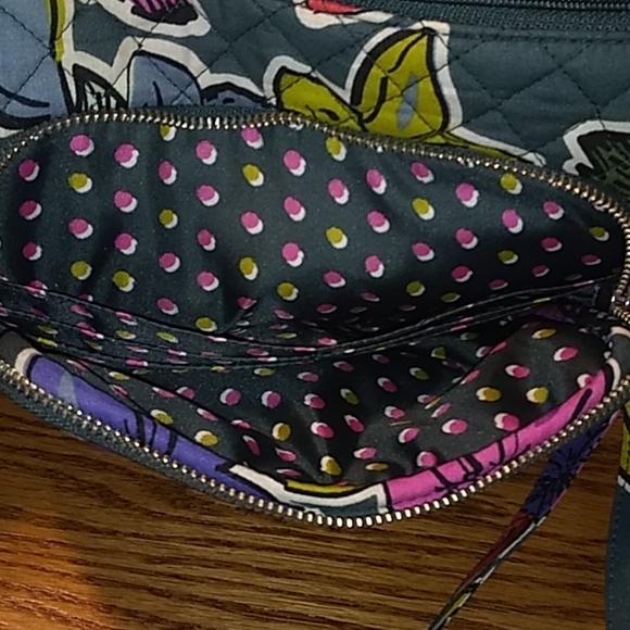 NWOT Vera Bradley quilt purse. - Picture 3 of 12
